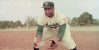 Jackie_Robinson_Contracts