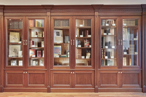 Raptis Rare Books, Interior